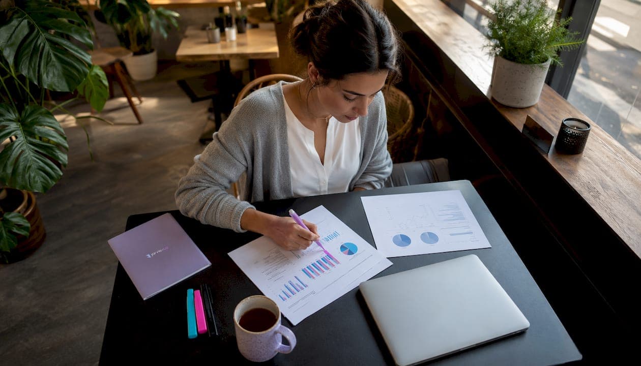 Shopify conversion rate: 2026 UK benchmarks and tips